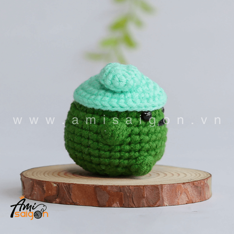 No-Sew Amigurumi little Smiski - Free Crochet pattern by AmiSaigon