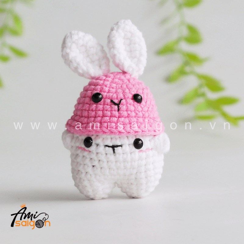 No-Sew Amigurumi Bear with Bunny hat - Free Crochet pattern by AmiSaigon