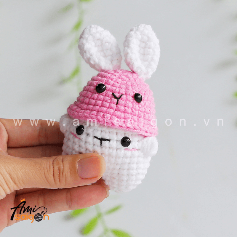 No-Sew Amigurumi Bear with Bunny hat - Free Crochet pattern by AmiSaigon