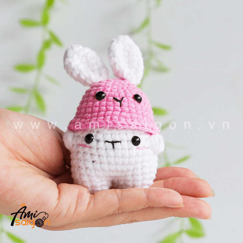 No-Sew Amigurumi Bear with Bunny hat - Free Crochet pattern by AmiSaigon