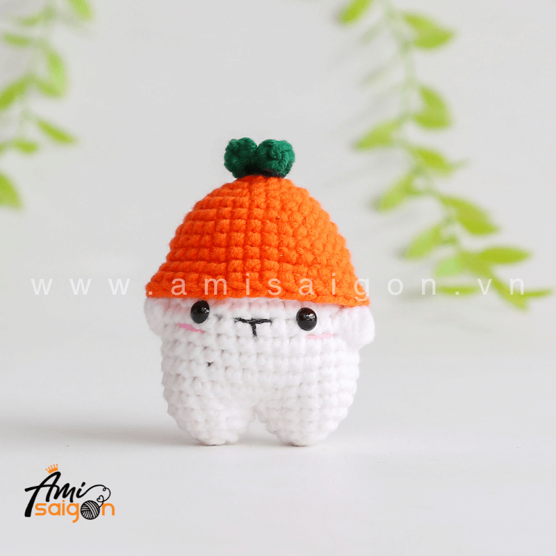 No-Sew Amigurumi Bear with Orange hat - Free Crochet pattern by AmiSaigon