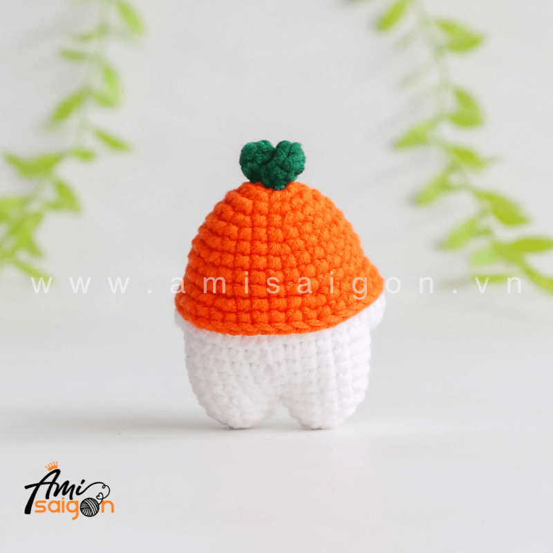 No-Sew Amigurumi Bear with Orange hat - Free Crochet pattern by AmiSaigon