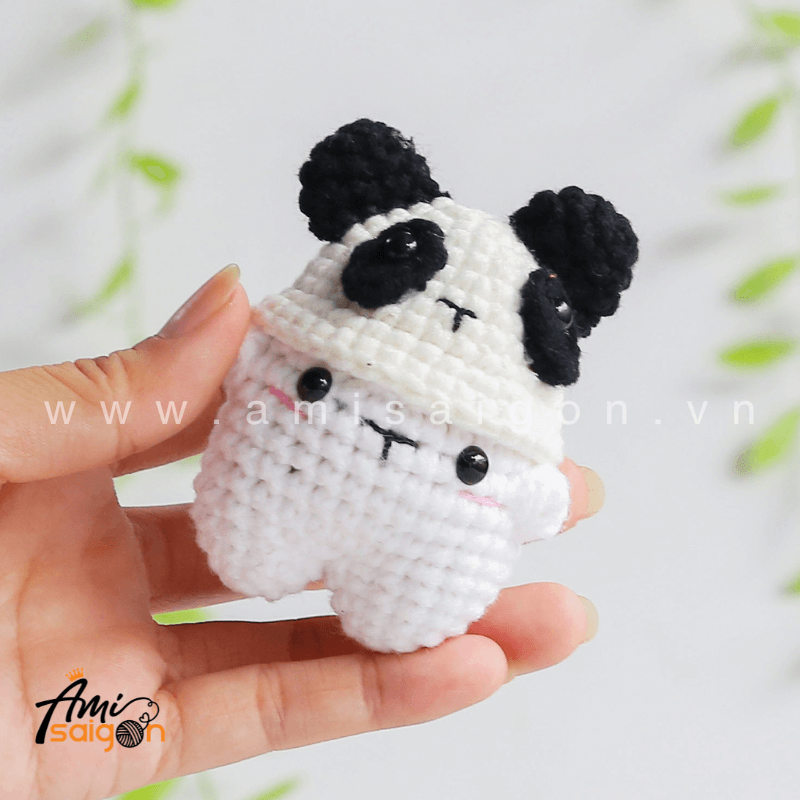 No-Sew Amigurumi Bear with Panda hat - Free Crochet pattern by AmiSaigon