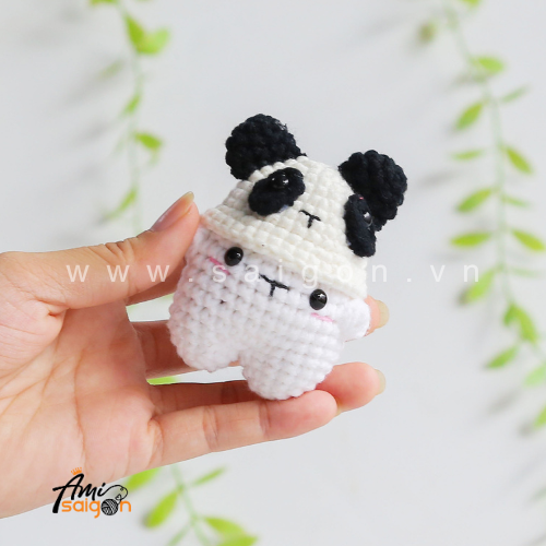 No-Sew Amigurumi Bear with Panda Hat – Free Crochet Pattern