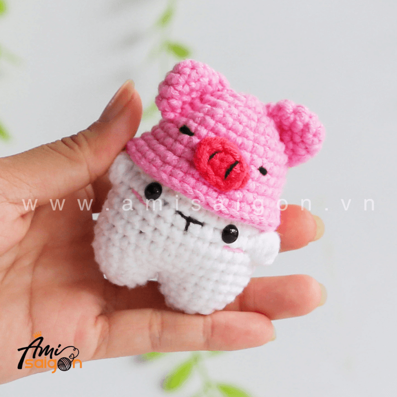 No-Sew Amigurumi Bear with Pig hat - Free Crochet pattern by AmiSaigon