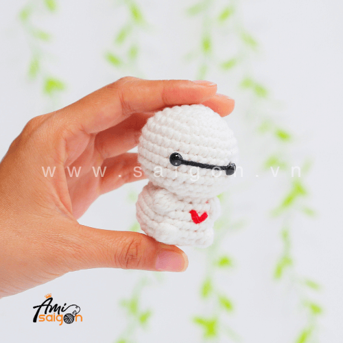 No-Sew Amigurumi Little Baymax – Free Crochet Pattern