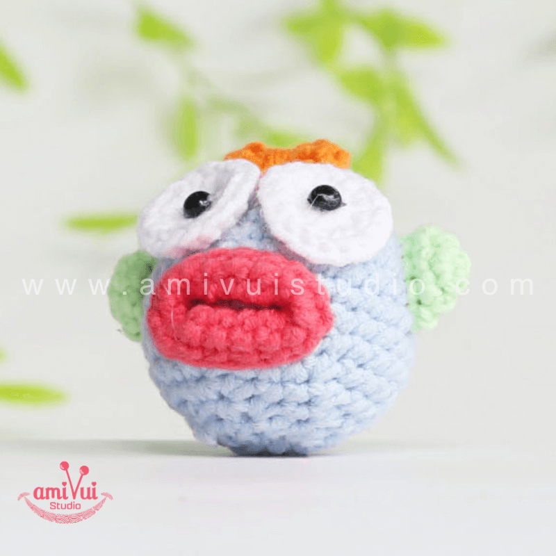 Crochet Hanyodon keychain - Free Amigurumi Pattern by AmivuiStudio