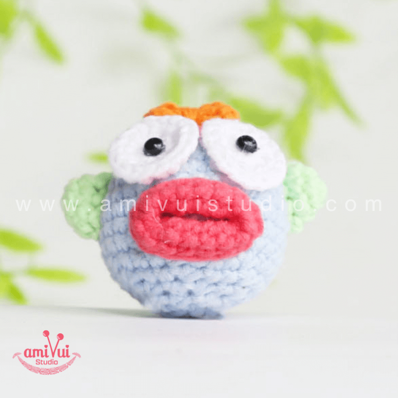 Crochet Hanyodon keychain - Free Amigurumi Pattern by AmivuiStudio