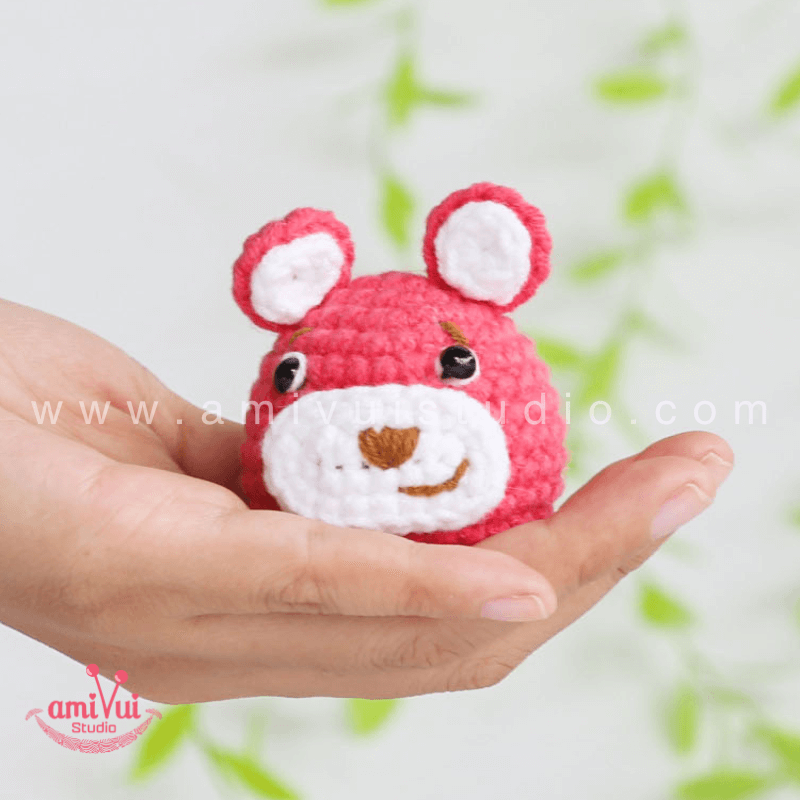 Crochet Lotso Bear keychain - Free Amigurumi Pattern by AmivuiStudio