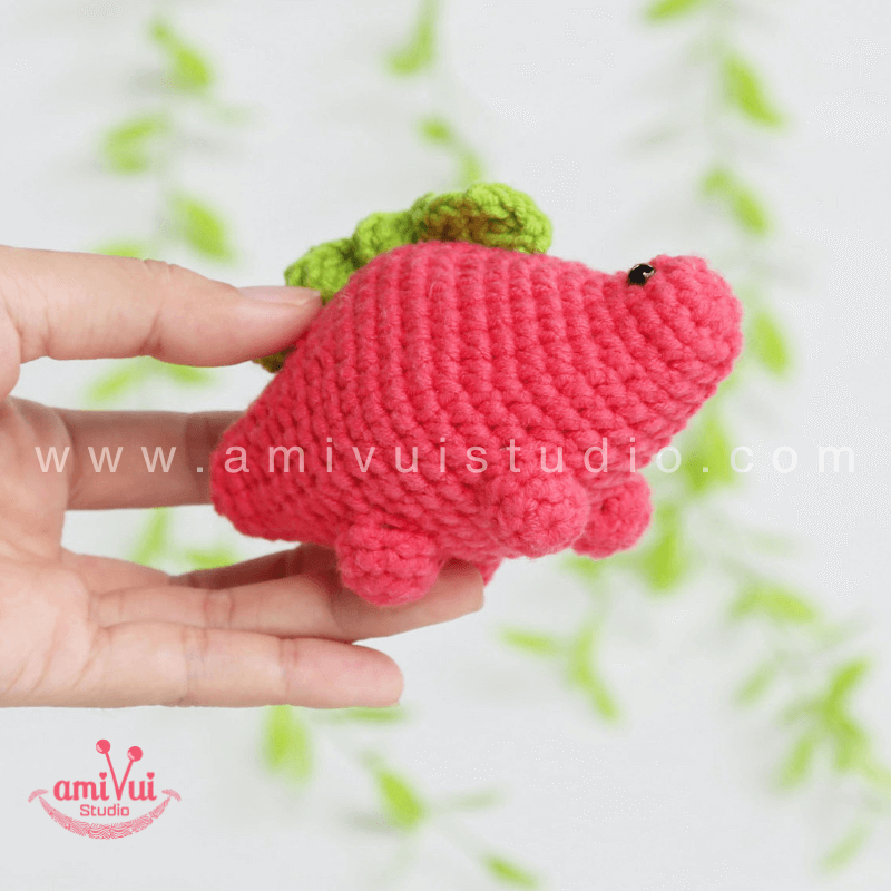 Crochet Little Dinosaur keychain - Free Amigurumi Pattern by AmivuiStudio