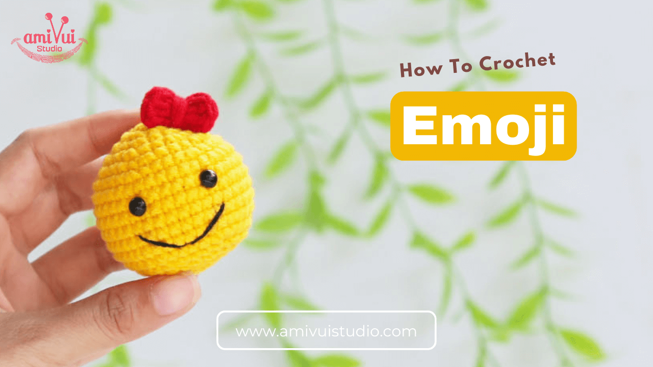 Amigurumi Emoji Icon keychain free crochet pattern