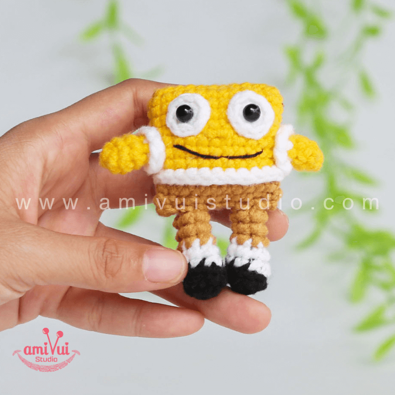 Crochet SpongeBob characters keychain - Free Amigurumi Pattern by AmivuiStudio