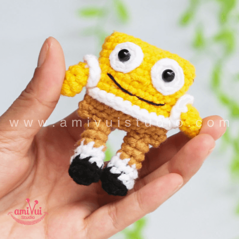 Crochet SpongeBob characters keychain - Free Amigurumi Pattern by AmivuiStudio