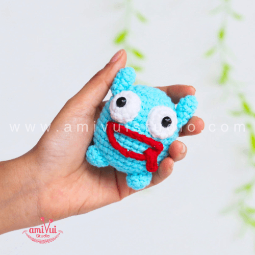 Blue Monster free amigurumi crochet pattern