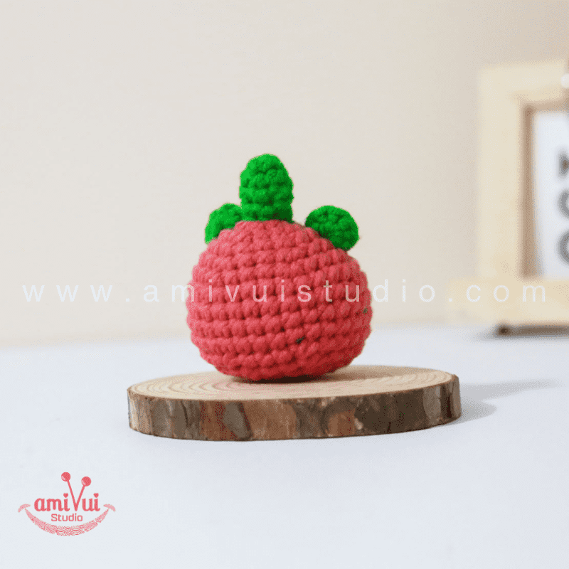 Monster keychain - Free Amigurumi Pattern by AmivuiStudio