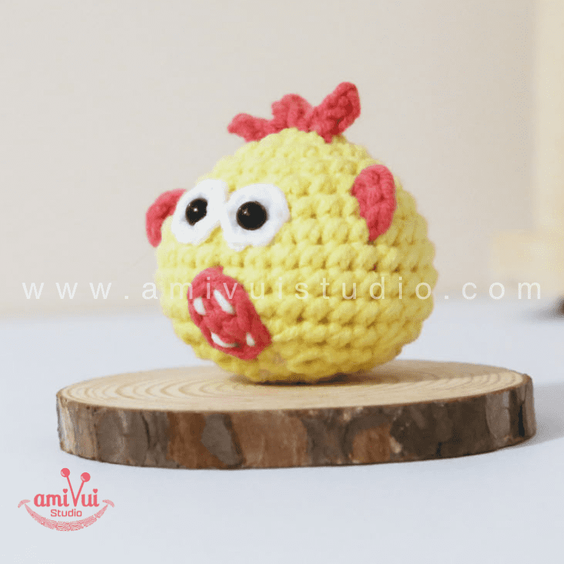 Monster keychain - Free Amigurumi Pattern by AmivuiStudio
