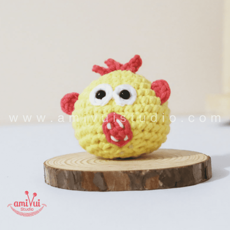 Monster keychain - Free Amigurumi Pattern by AmivuiStudio