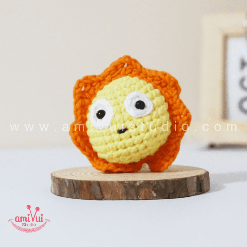 Sun keychain - Free Amigurumi Pattern by AmivuiStudio