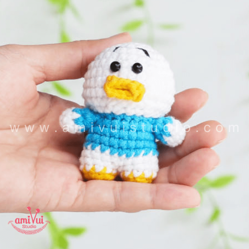 Pekkle Amigurumi - Free Crochet Pattern by AmivuiStudio
