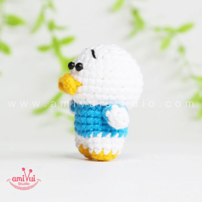 Pekkle Amigurumi - Free Crochet Pattern by AmivuiStudio