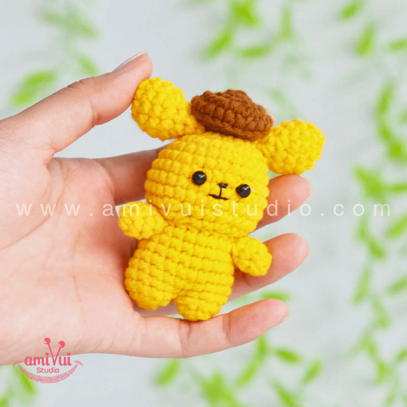 Little Pompompurin - Free Amigurumi Pattern by AmivuiStudio