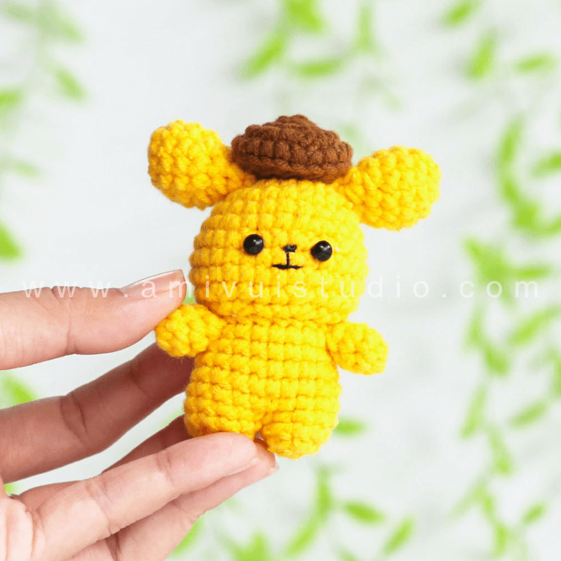 Little Pompompurin - Free Amigurumi Pattern by AmivuiStudio