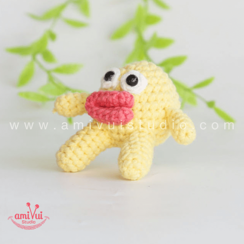 Amigurumi Little Monster Keychain - Free Crochet pattern by AmivuiStudio