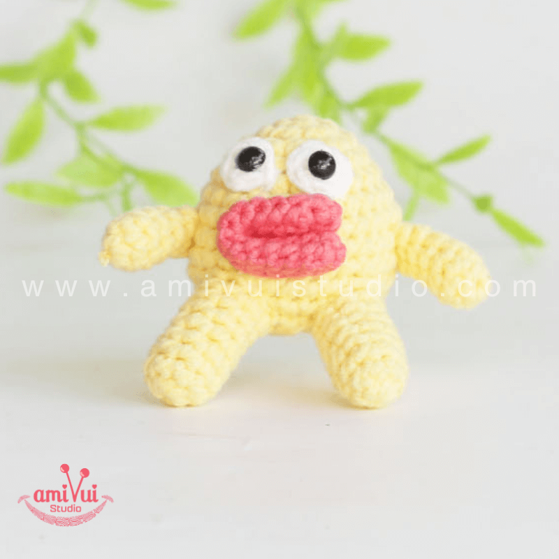 Amigurumi Little Monster Keychain - Free Crochet pattern by AmivuiStudio