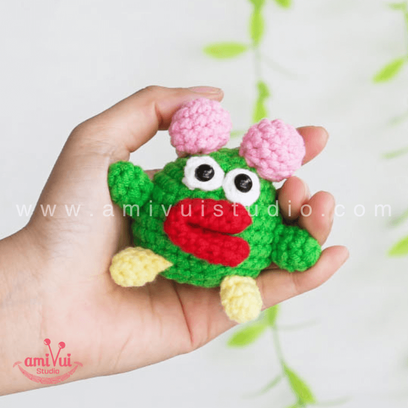 Amigurumi Little Monster Keychain - Free Crochet pattern by AmivuiStudio