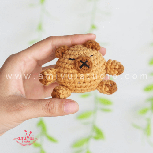 Chubby Capybara Keychain – Free Amigurumi Crochet Pattern