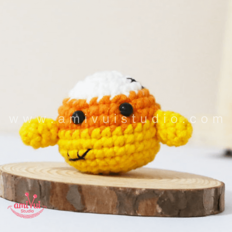 Candy Corn Halloween keychain - Free Amigurumi Pattern by AmivuiStudio