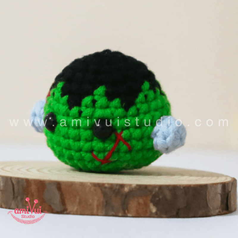 Green Monster keychain - Free Amigurumi Pattern by AmivuiStudio