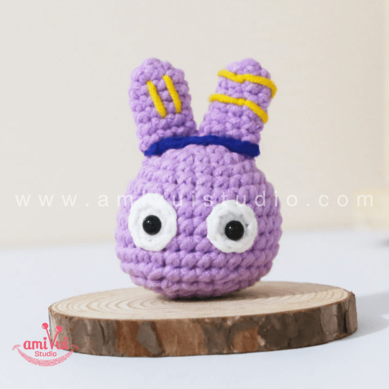 Purple Monster keychain - Free Amigurumi Pattern by AmivuiStudio
