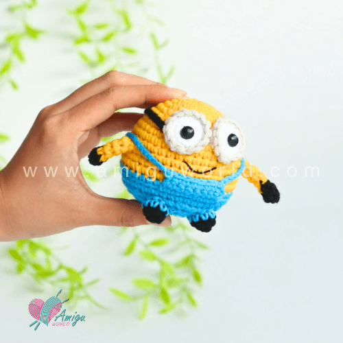 Amigurumi Bob Minion free crochet pattern