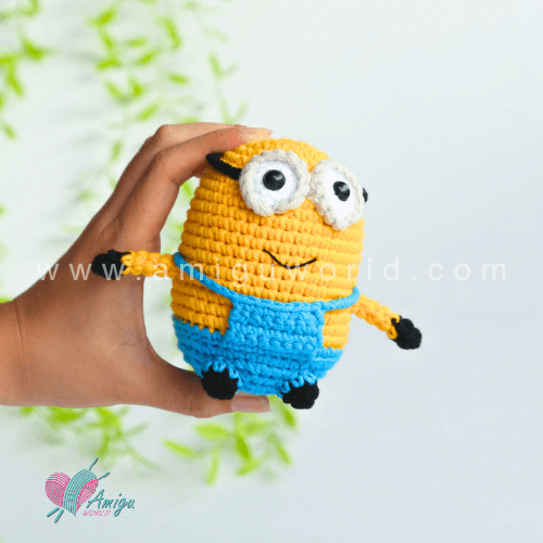 Amigurumi Kavil Minion free crochet pattern