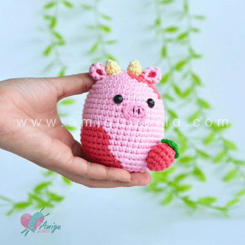 Strawberry cow free amigurumi crochet pattern