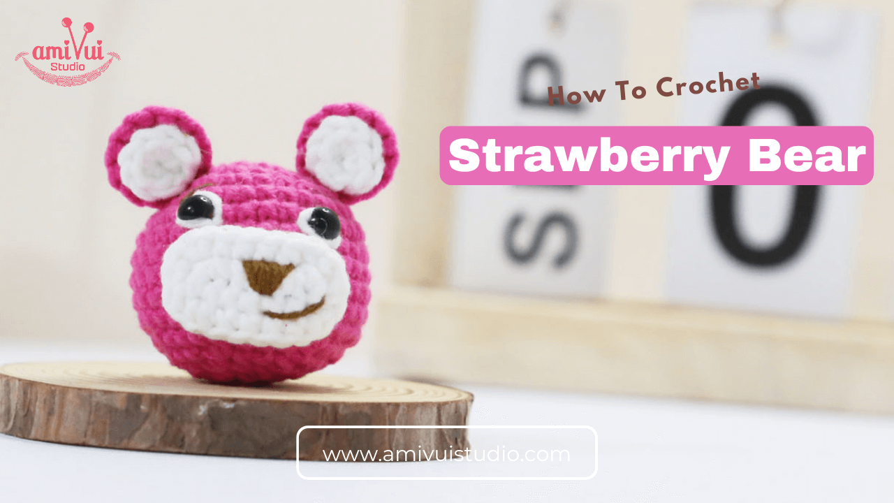 Amigurumi Strawberry Bear Lotso keychain free crochet pattern