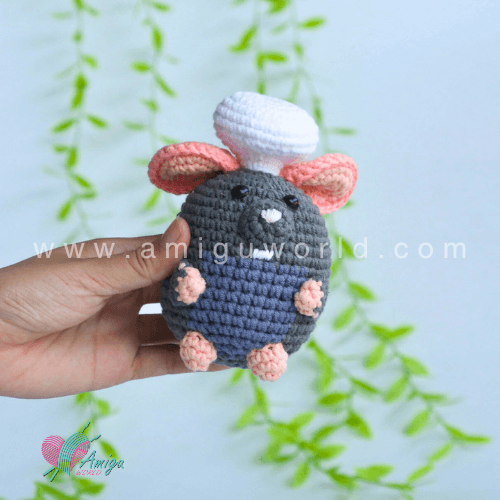 Ratatouille mouse character free amigurumi crochet pattern