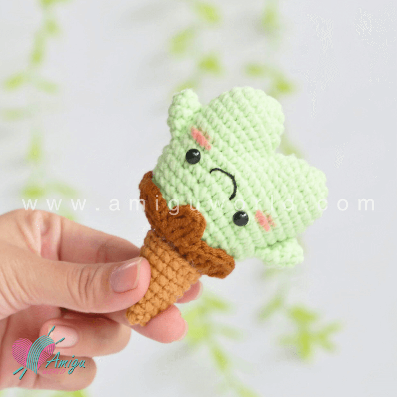Amigurumi Ice Cream Free Crochet Pattern by AmiguWorld