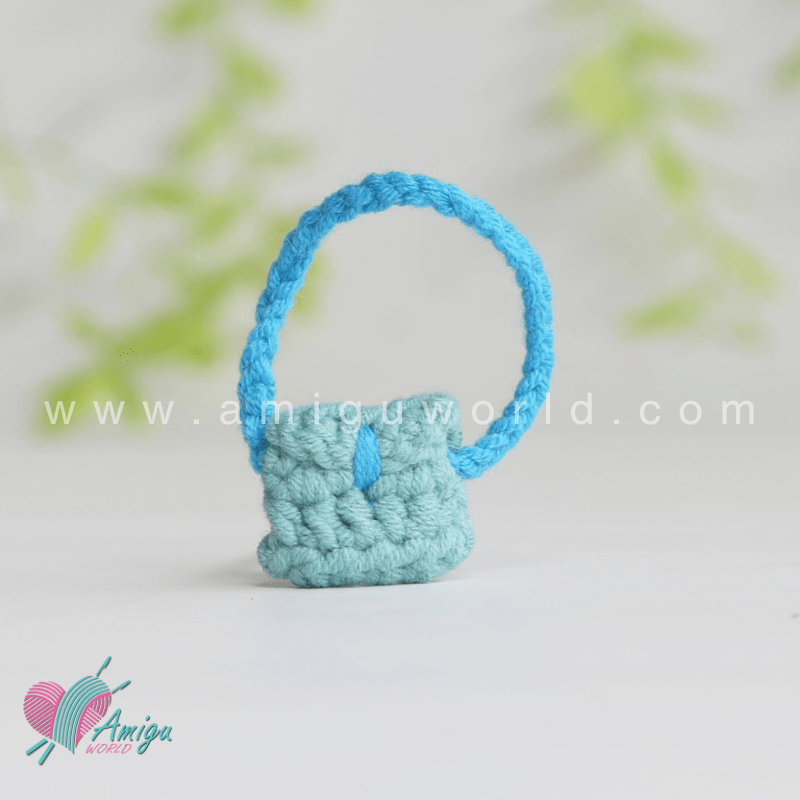 Amigurumi little Bear go to school Crochet pattern by AmiguWorld