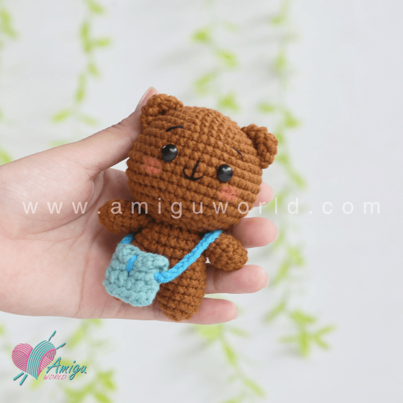 Amigurumi Little Bear goes to school Crochet pattern by AmiguWorld