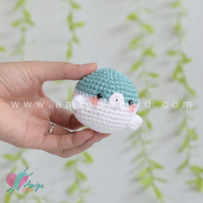 Amigurumi Fat Fish Crochet pattern by AmiguWorld
