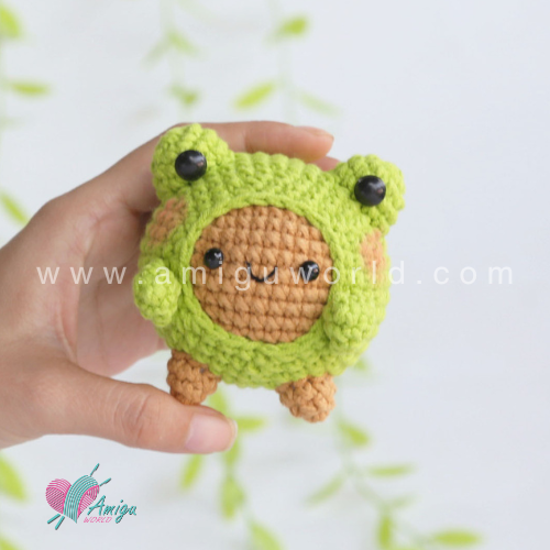 Amigurumi Potato in a Frog outfit Free crochet pattern