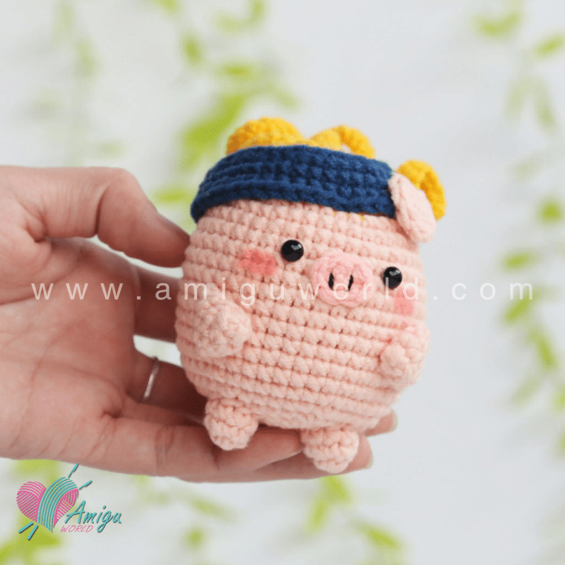 Amigurumi Pig Boxer Crochet pattern by AmiguWorld
