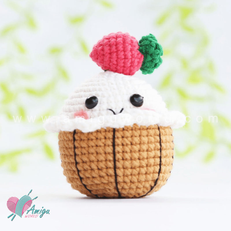 Amigurumi Cake Crochet pattern by AmiguWorld