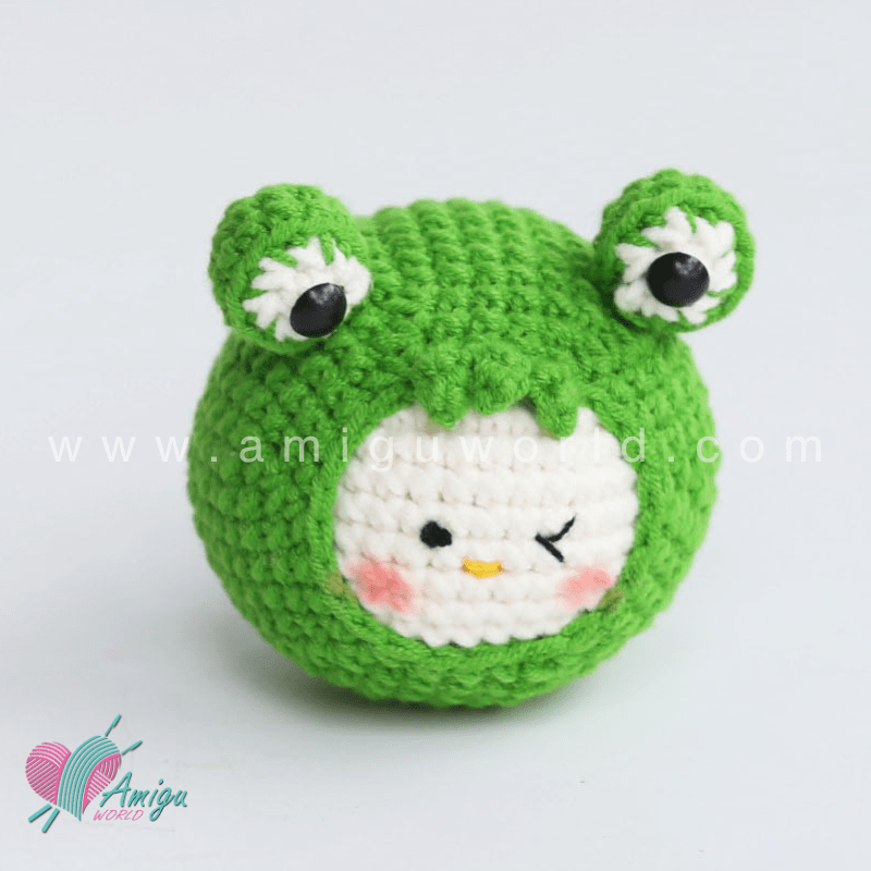 Amigurumi Mochi Frog Crochet pattern by AmiguWorld
