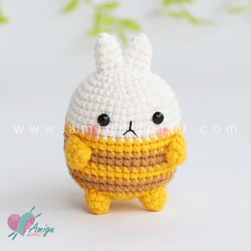 Amigurumi Molang In Bee Outfit pattern by AmiguWorld