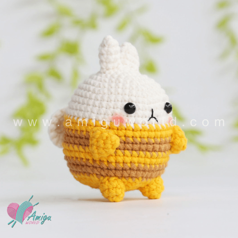 Amigurumi Molang In Bee Outfit pattern by AmiguWorld
